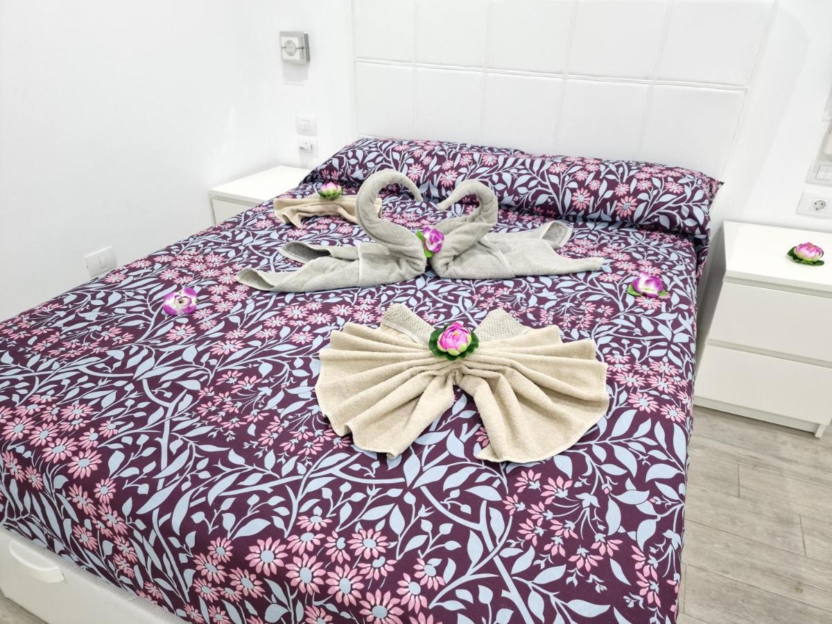 Luxury San Marino Apartment & Pool View 洛斯克里斯蒂亚诺斯 外观 照片