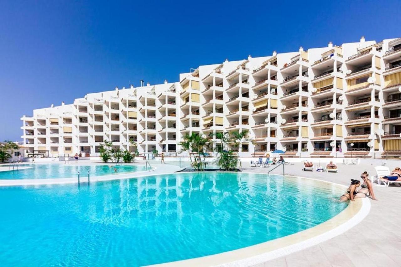 Luxury San Marino Apartment & Pool View 洛斯克里斯蒂亚诺斯 外观 照片