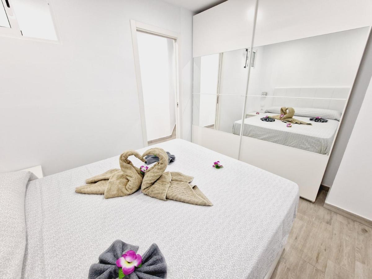 Luxury San Marino Apartment & Pool View 洛斯克里斯蒂亚诺斯 外观 照片